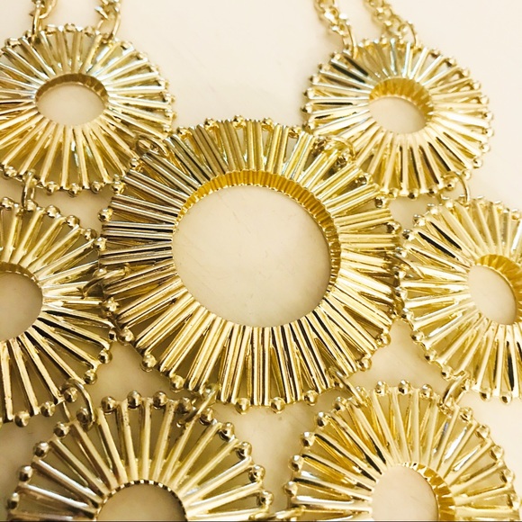 NWT M HASKELL CIRCLES GOLD-TONE STATEMENT NECKLACE - Picture 5 of 8